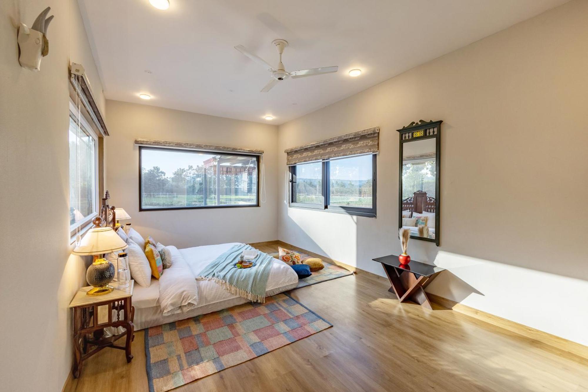 Dhauj Elivaas Hidden Oasis 4Bhk With Pool, Mud House & Container Houseヴィラ エクステリア 写真