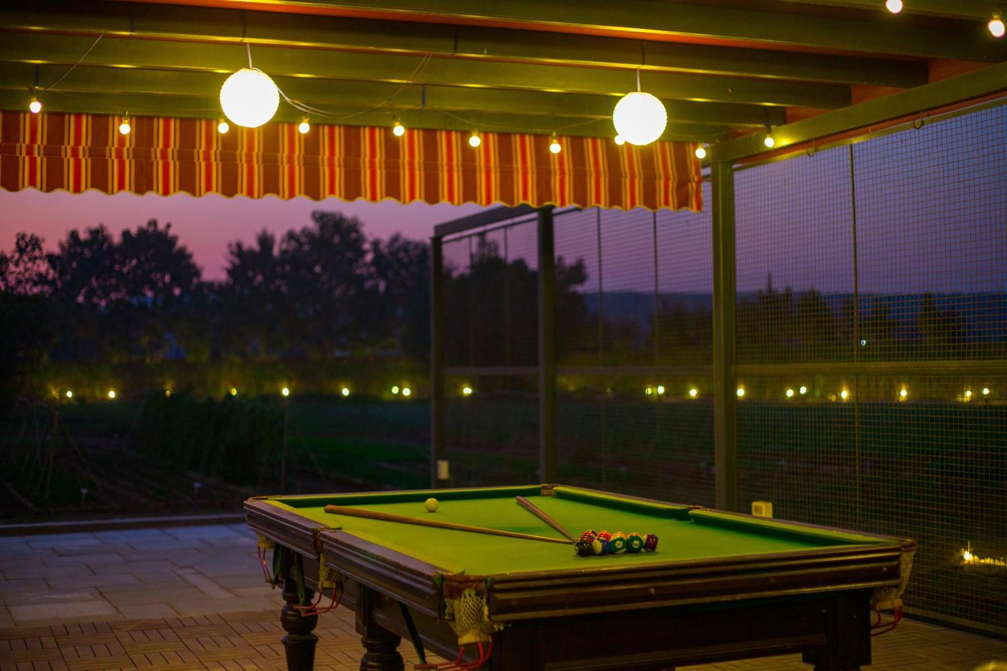 Dhauj Elivaas Hidden Oasis 4Bhk With Pool, Mud House & Container Houseヴィラ エクステリア 写真
