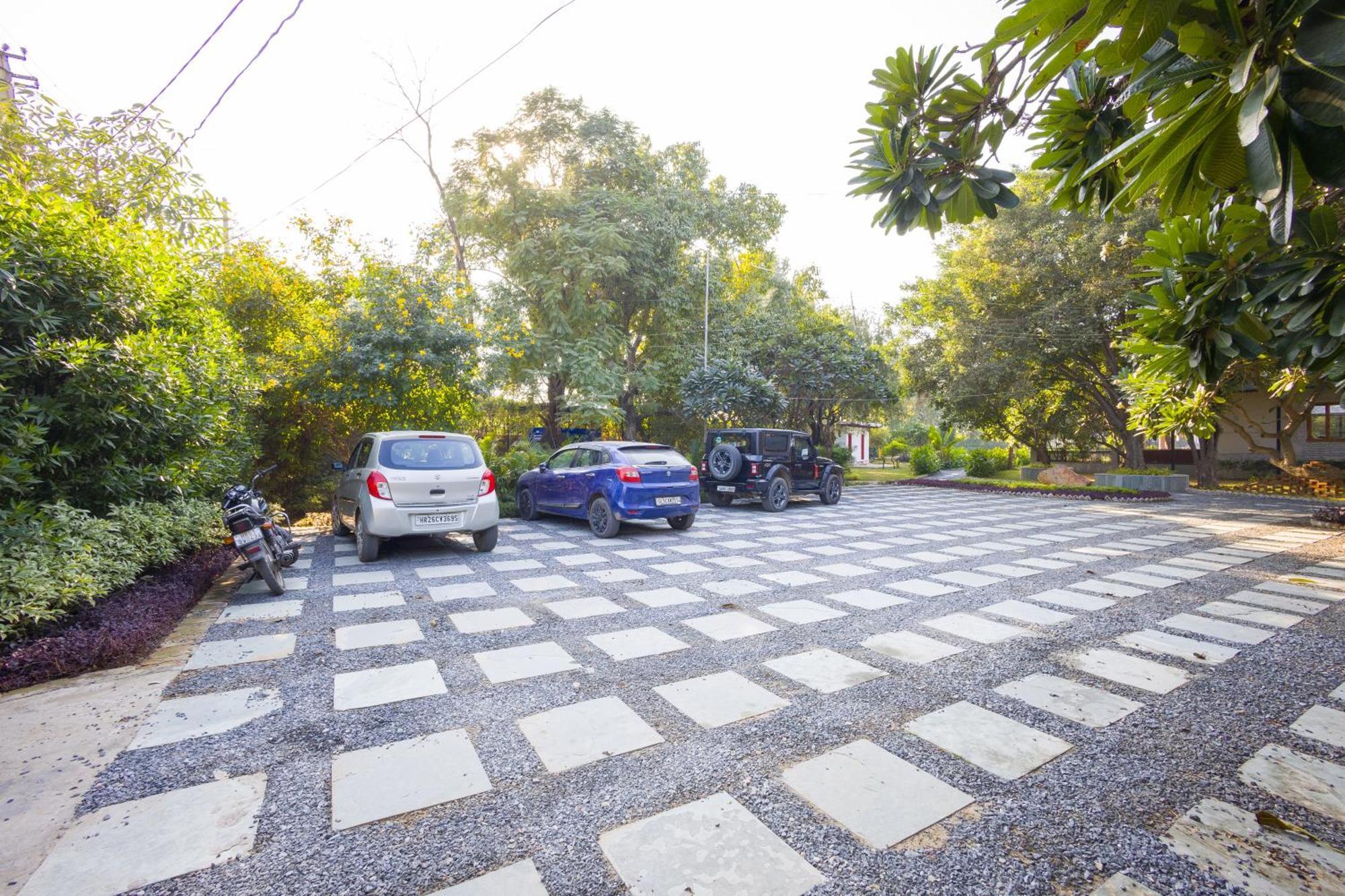 Dhauj Elivaas Hidden Oasis 4Bhk With Pool, Mud House & Container Houseヴィラ エクステリア 写真