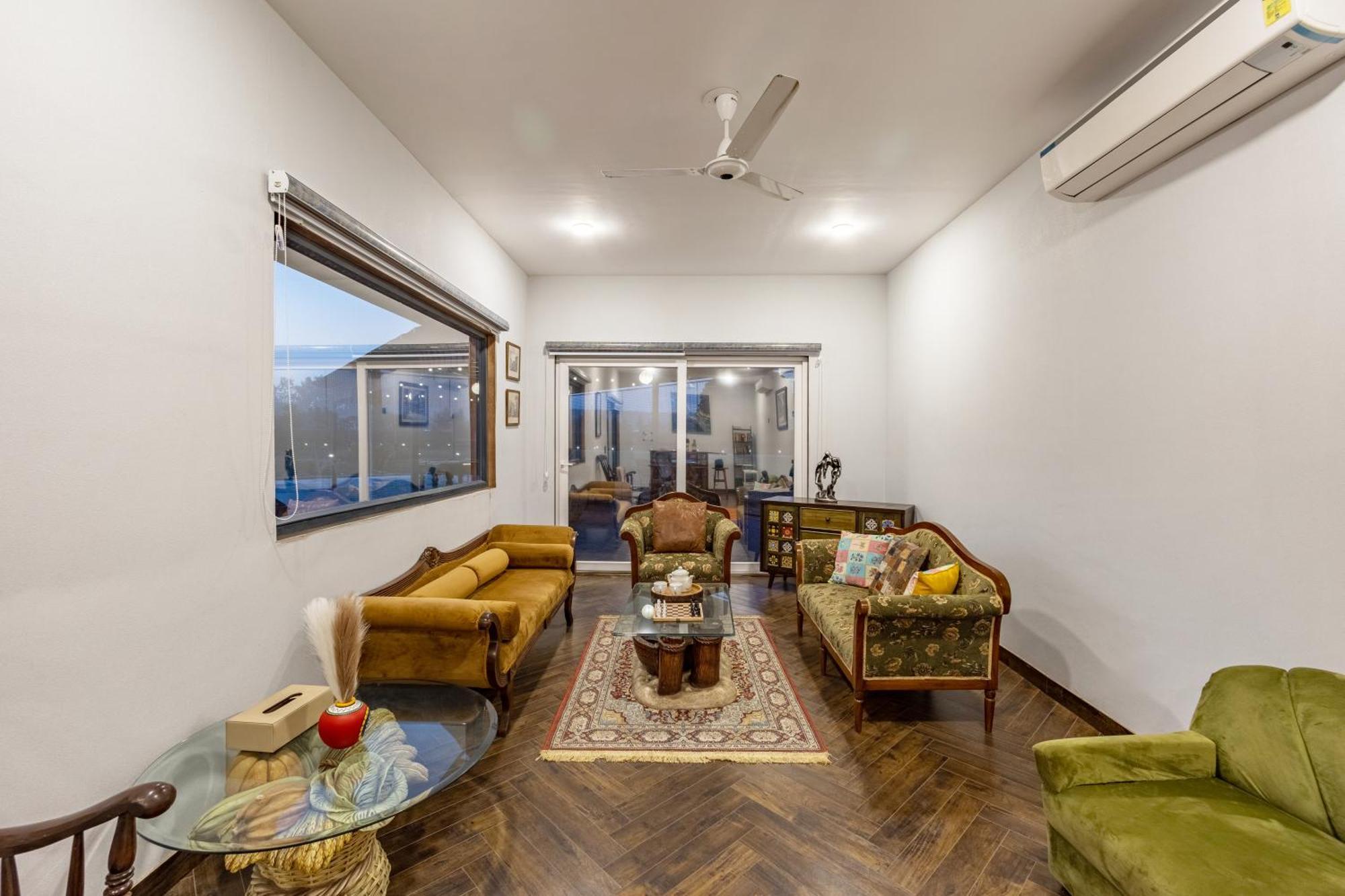 Dhauj Elivaas Hidden Oasis 4Bhk With Pool, Mud House & Container Houseヴィラ エクステリア 写真
