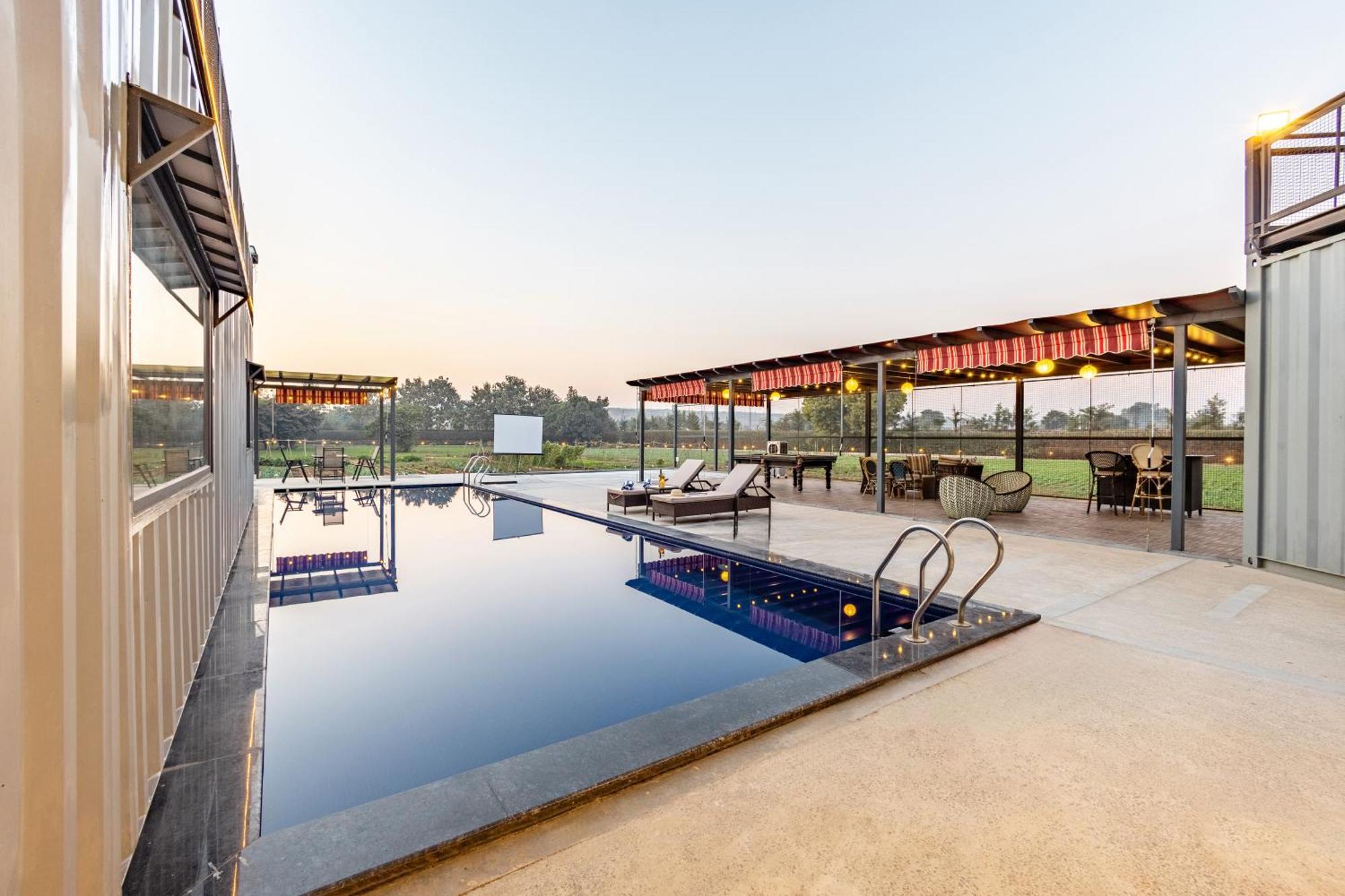 Dhauj Elivaas Hidden Oasis 4Bhk With Pool, Mud House & Container Houseヴィラ エクステリア 写真