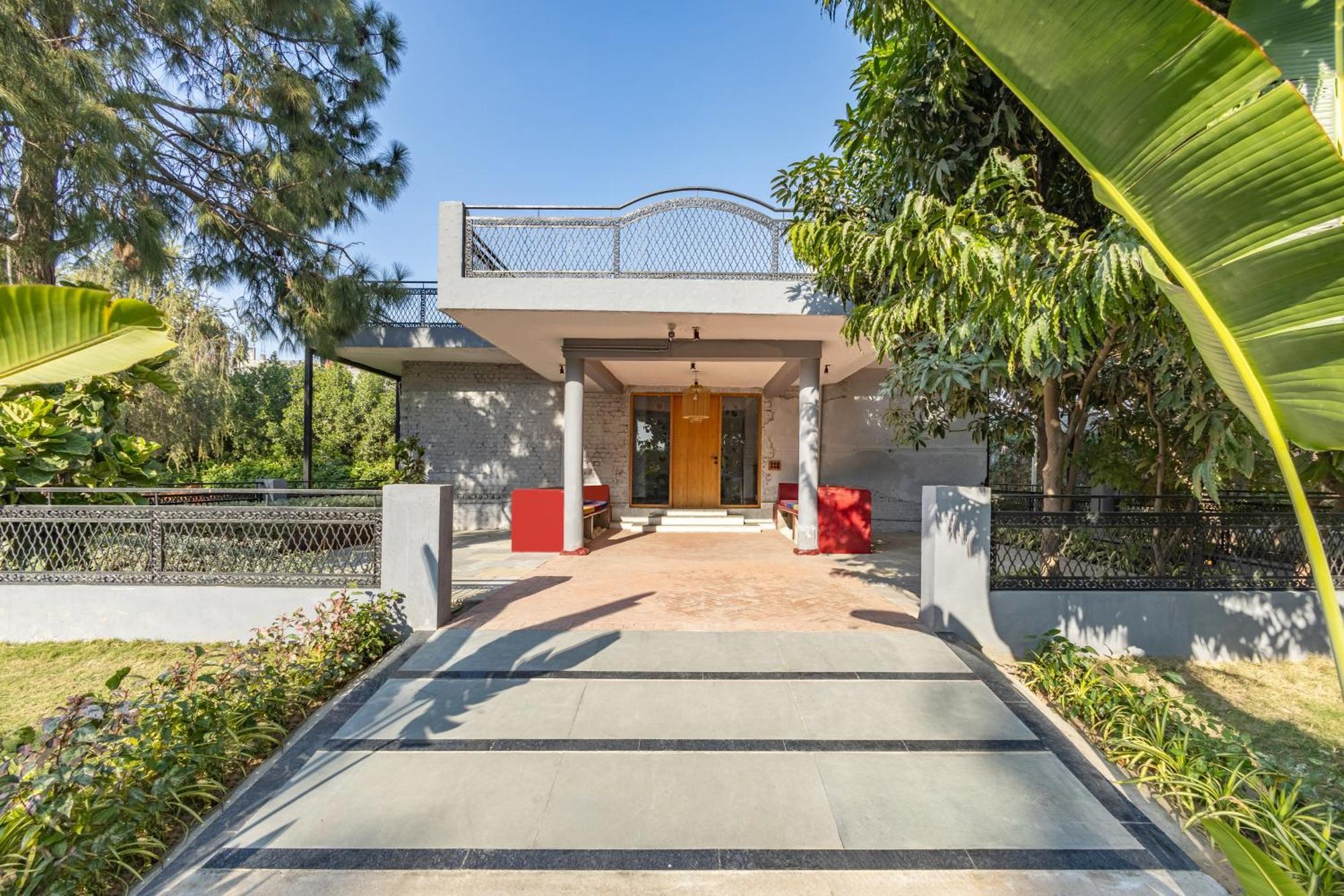 Dhauj Elivaas Hidden Oasis 4Bhk With Pool, Mud House & Container Houseヴィラ エクステリア 写真