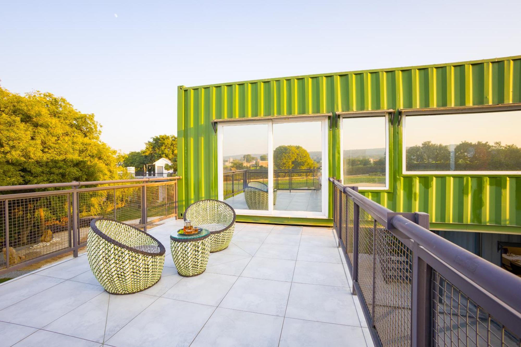Dhauj Elivaas Hidden Oasis 4Bhk With Pool, Mud House & Container Houseヴィラ エクステリア 写真