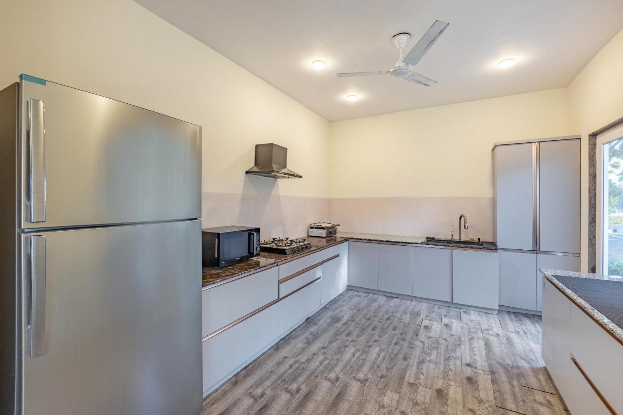 Dhauj Elivaas Hidden Oasis 4Bhk With Pool, Mud House & Container Houseヴィラ エクステリア 写真