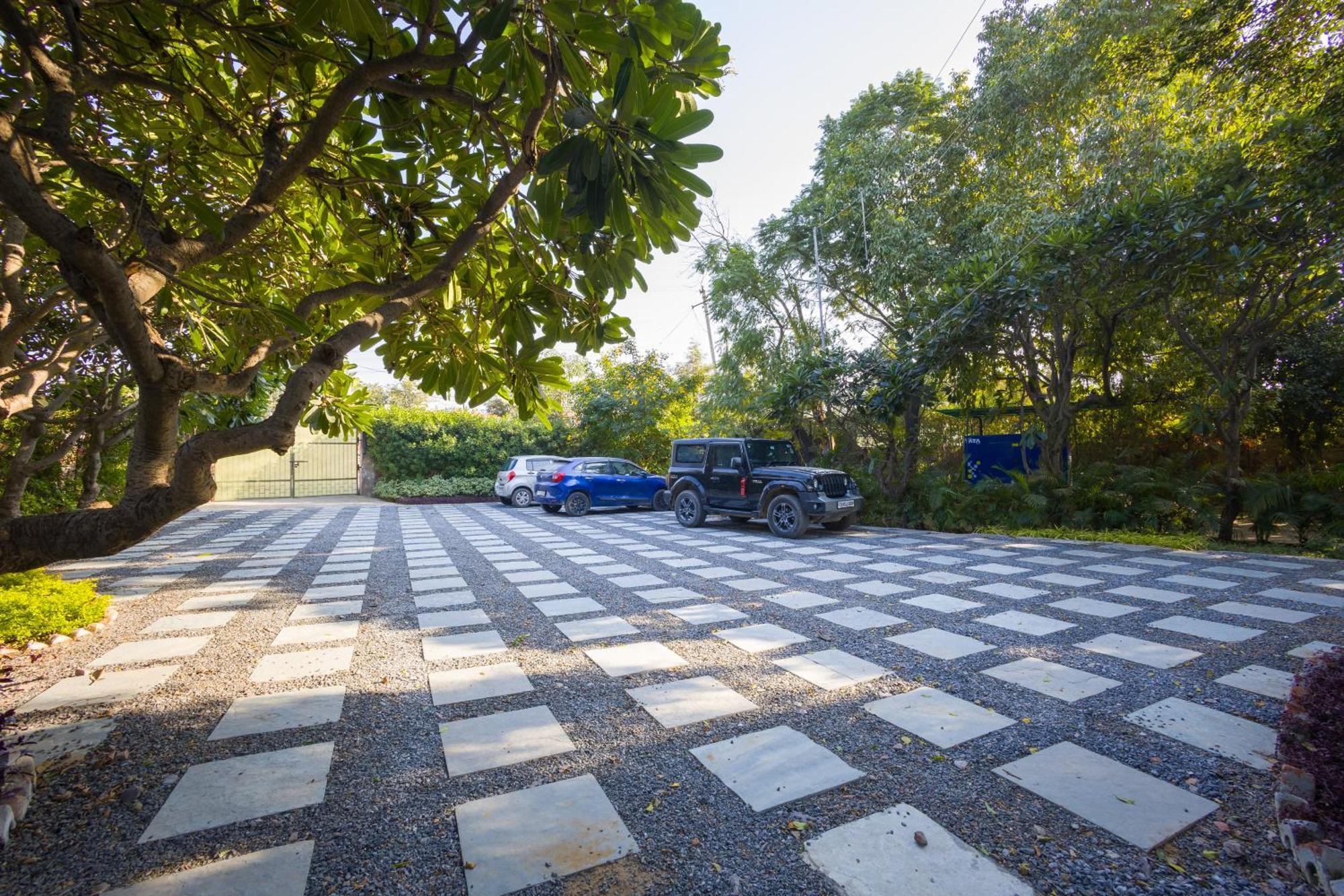 Dhauj Elivaas Hidden Oasis 4Bhk With Pool, Mud House & Container Houseヴィラ エクステリア 写真
